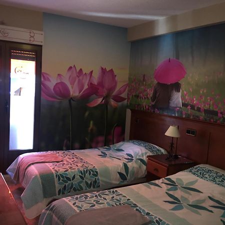 Hostal González Guadarrama Quarto foto