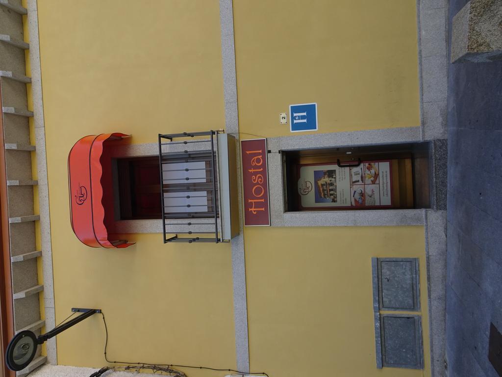 Hostal González Guadarrama Exterior foto